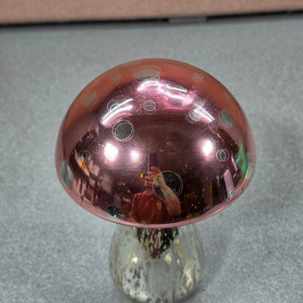 Mushroom Figurine Home Decor Glass Speckled - Picture 2 of 4